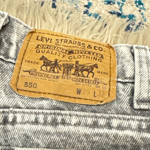 Vintage 90s Levi’s 550 jeans size 29x32 - Picture 8 of 8